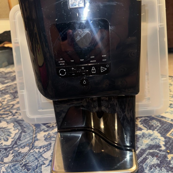 Levo II Black Infuser Machine - Picture 3 of 5